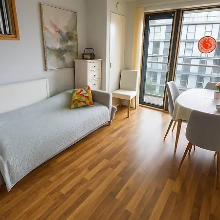 Cozy Entire Near Marley Park, Luas & M50 * Dublin